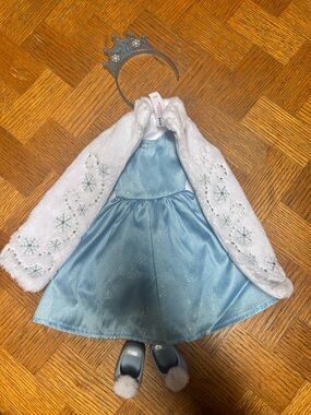 Sparkling Blue Princess Dress Set with White Snow Cape & Crown